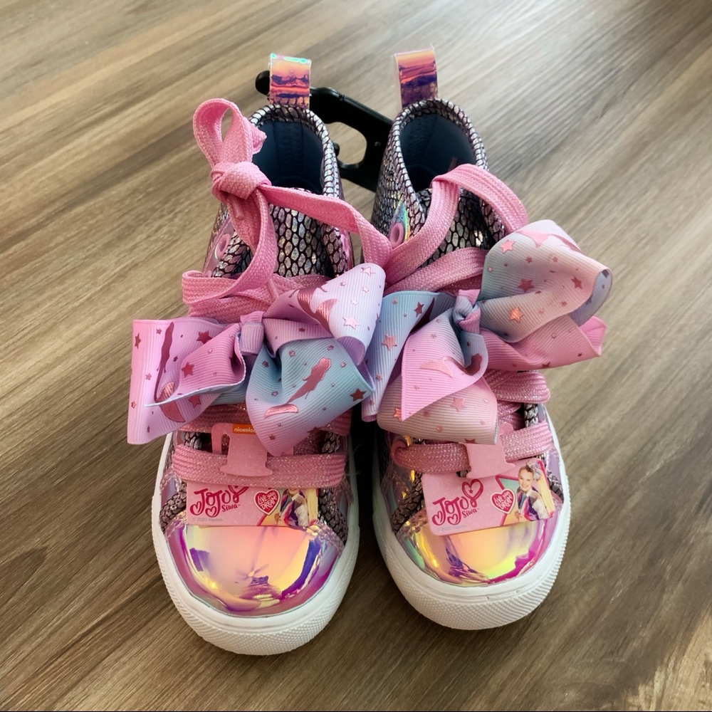 Little Girl’s Jojo Siwa Sneakers